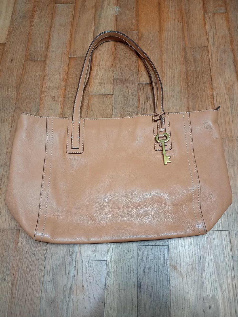 Fossil Emma Tote Brown Leather Shoulder Bag 12 x 10.5 x 6 Inches